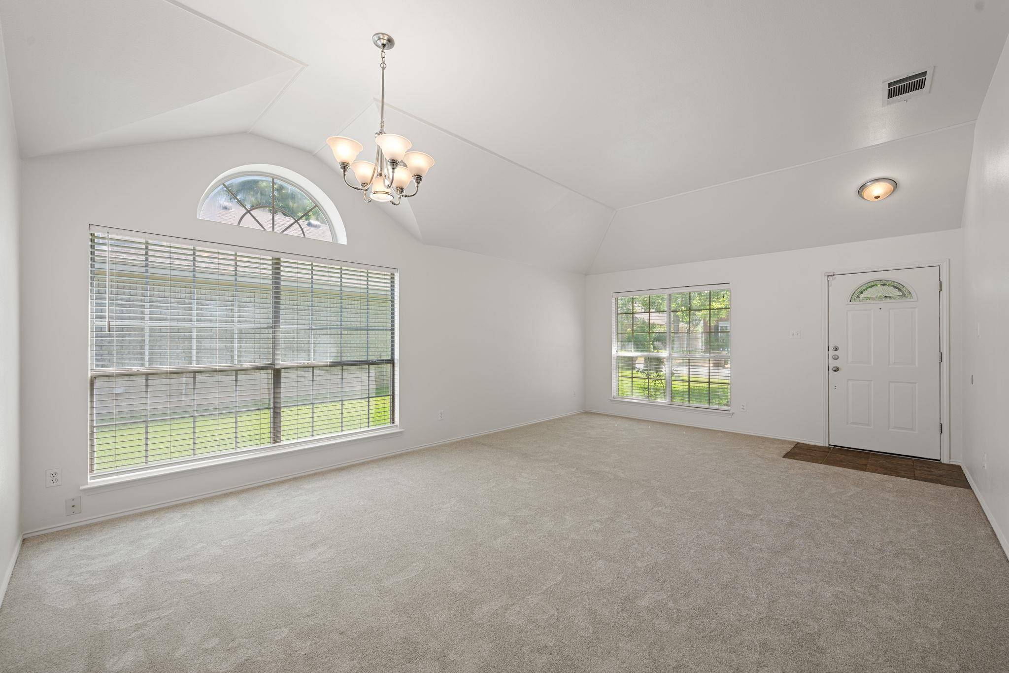 3936 Kristencreek LN, Round Rock, TX 78681