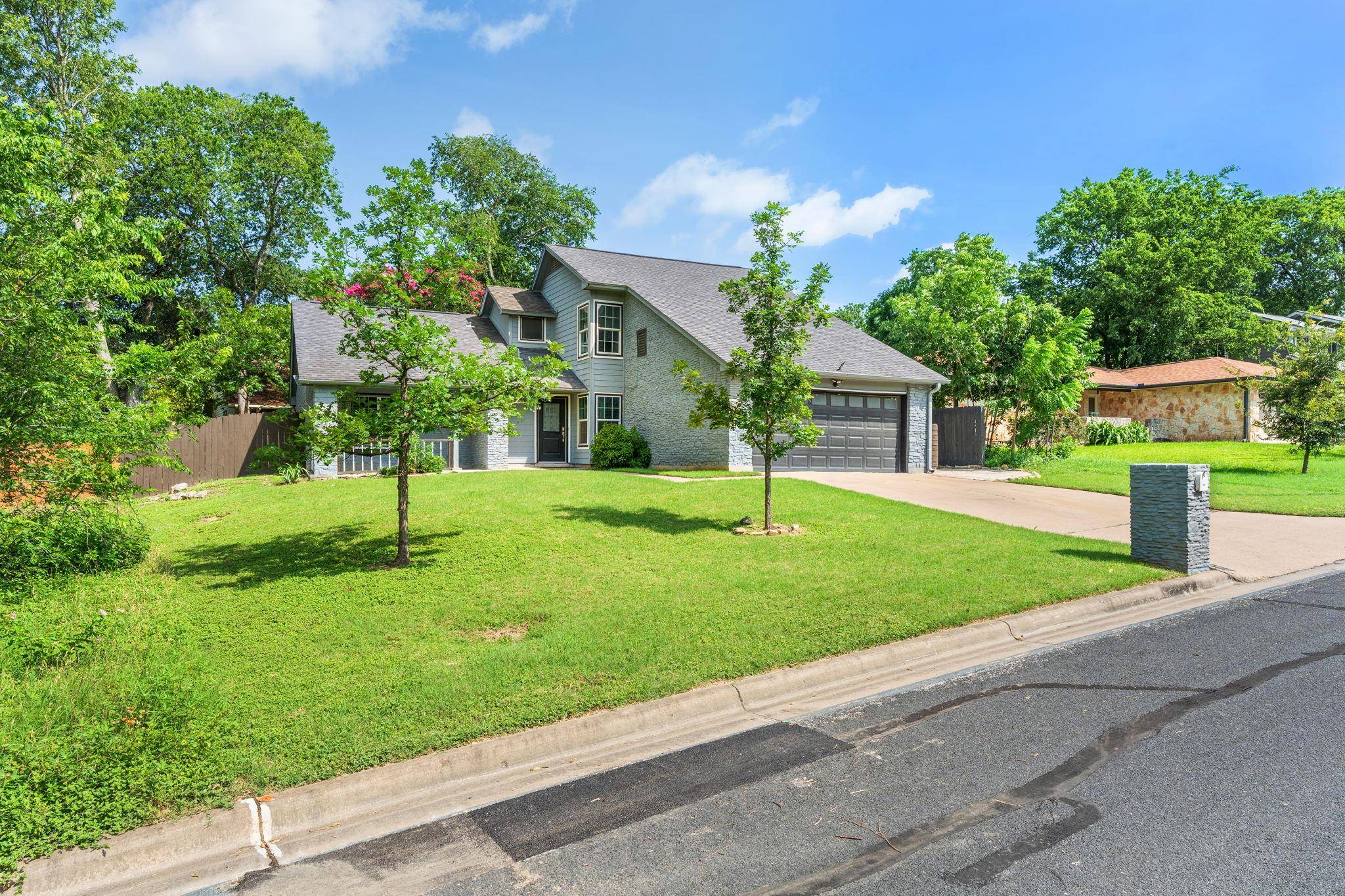 7906 Keneshaw DR, Austin, TX 78745