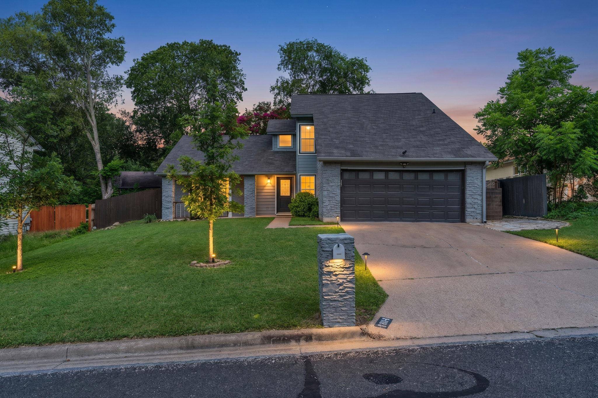 7906 Keneshaw DR, Austin, TX 78745