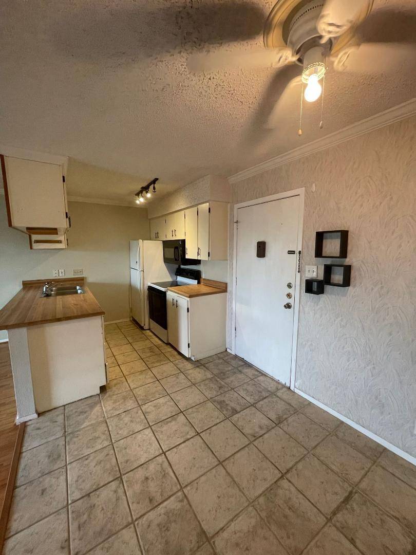 910 Duncan LN #44, Austin, TX 78705