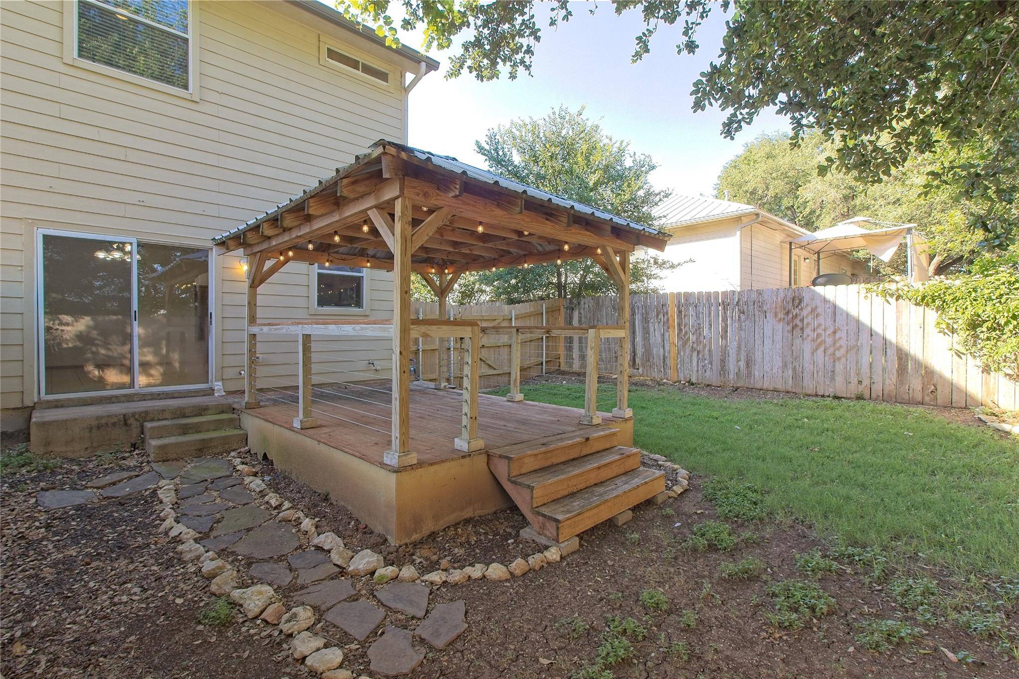 2903 Whisper Oaks LN #A, Georgetown, TX 78628