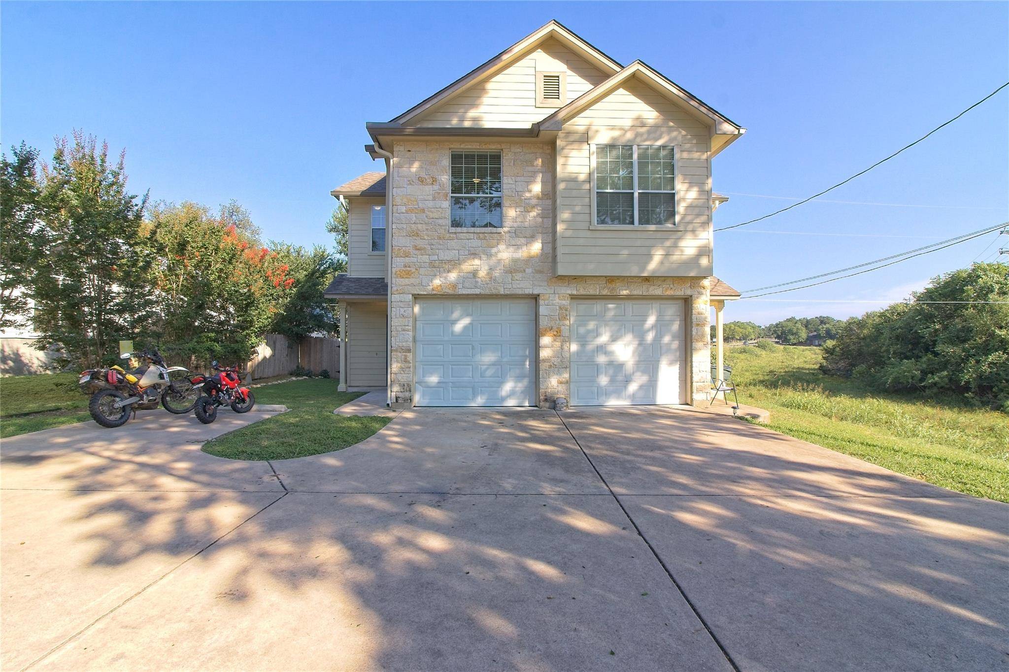 2903 Whisper Oaks LN #A, Georgetown, TX 78628