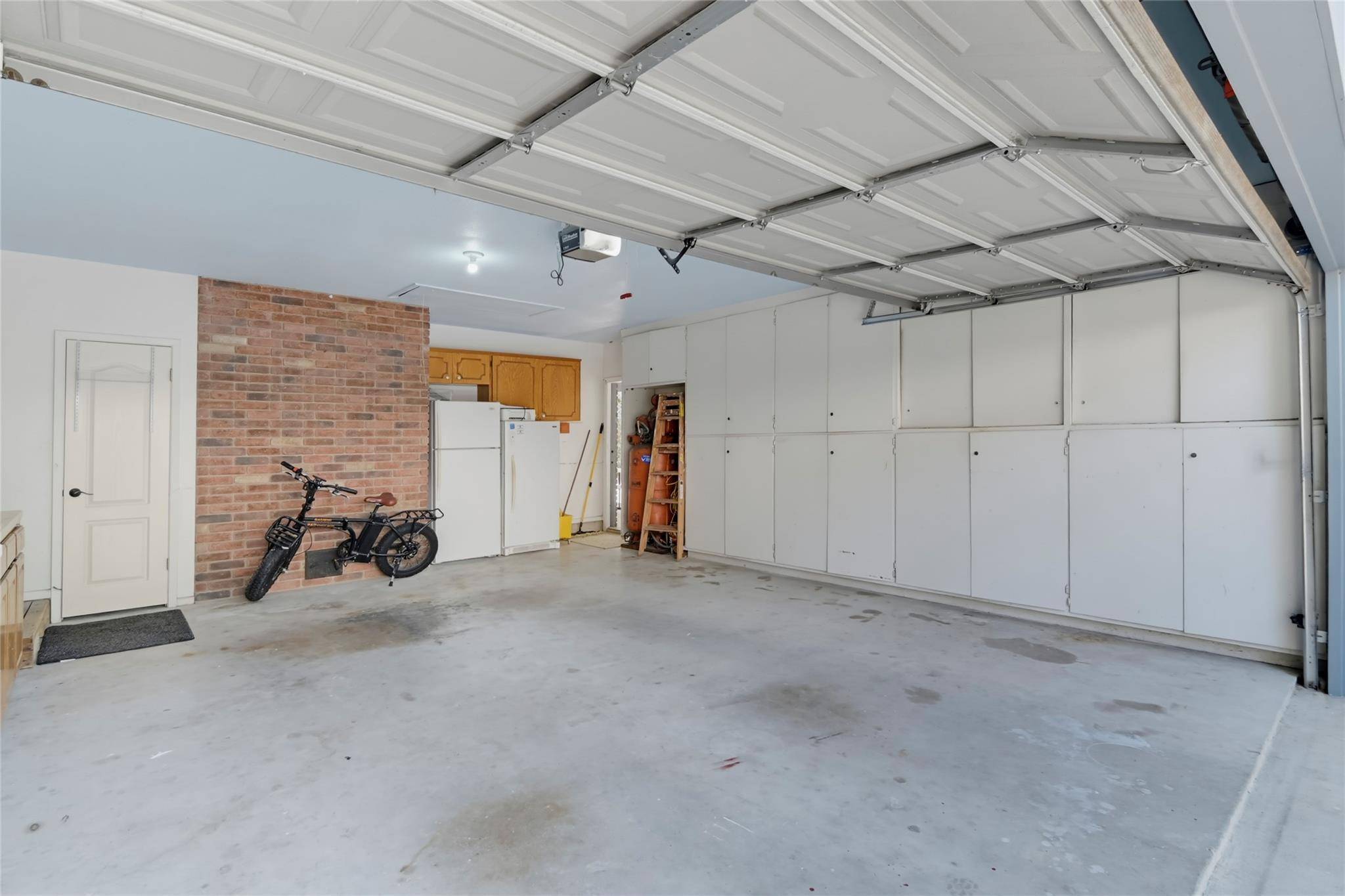 1223 Old Homestead, Seguin, TX 78155