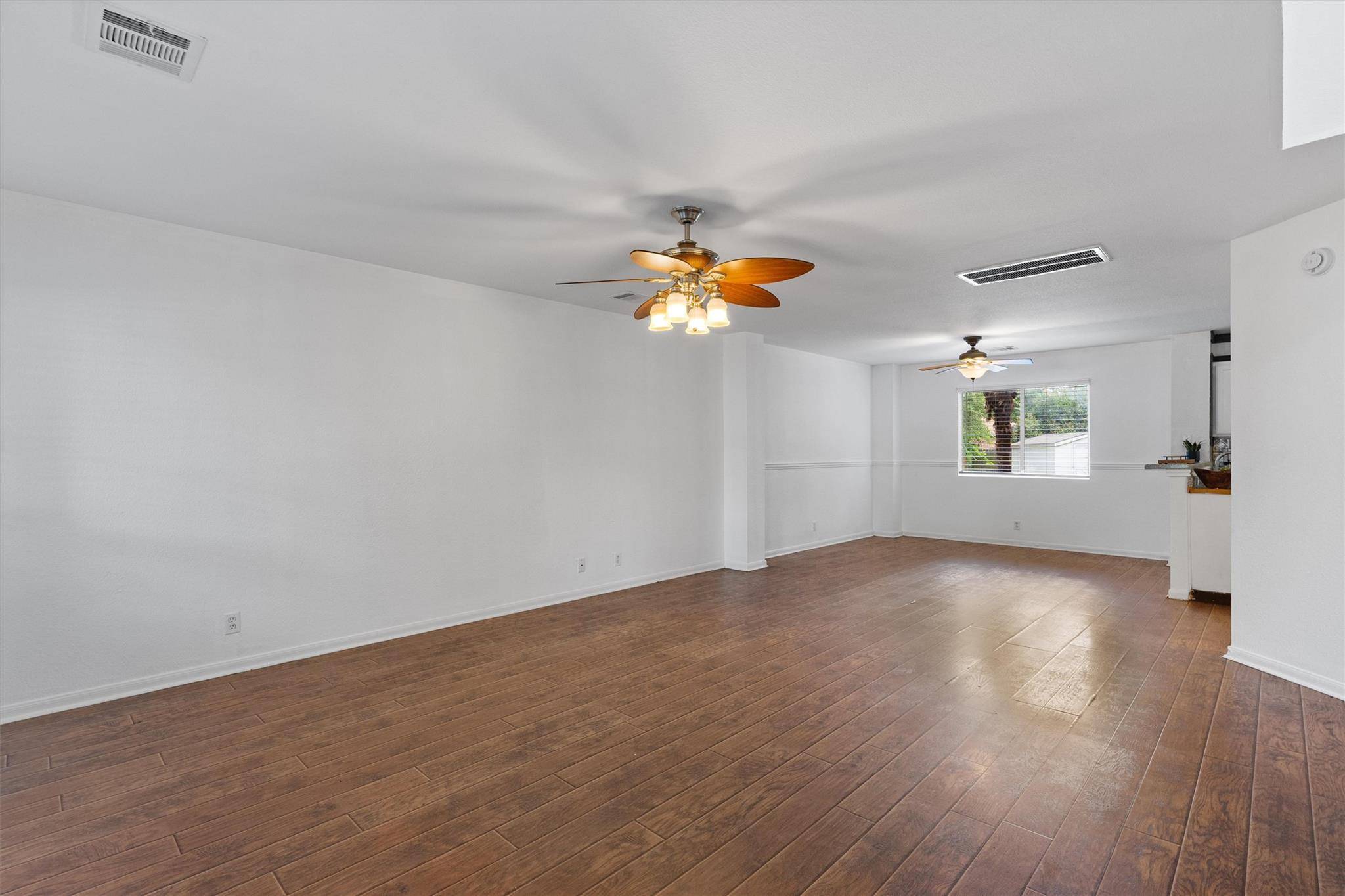 1623 War Horse LN, Round Rock, TX 78664