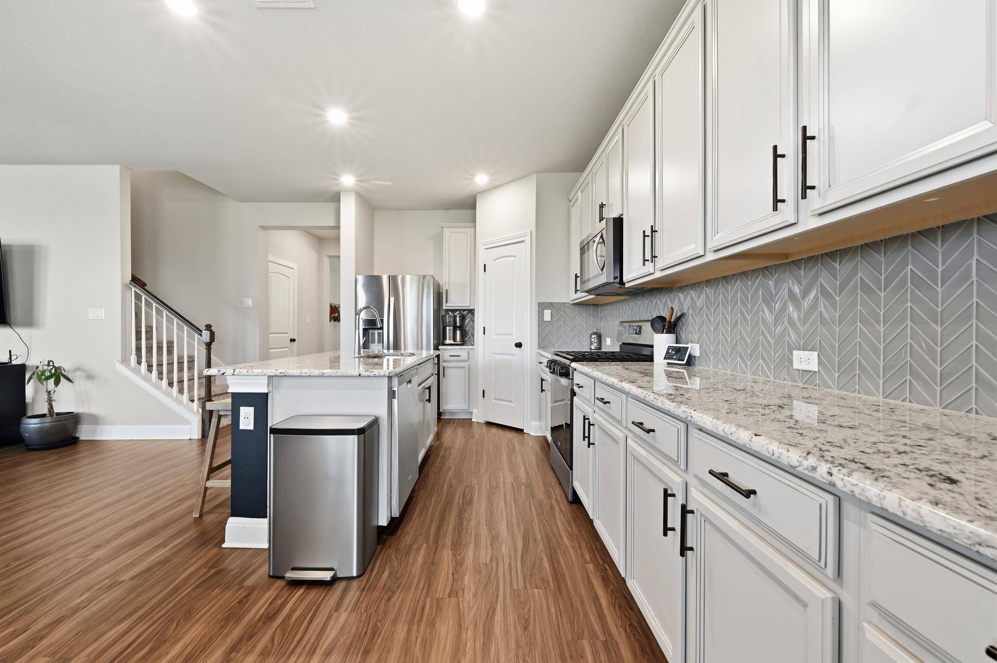142 Dome Peak TER, Dripping Springs, TX 78620