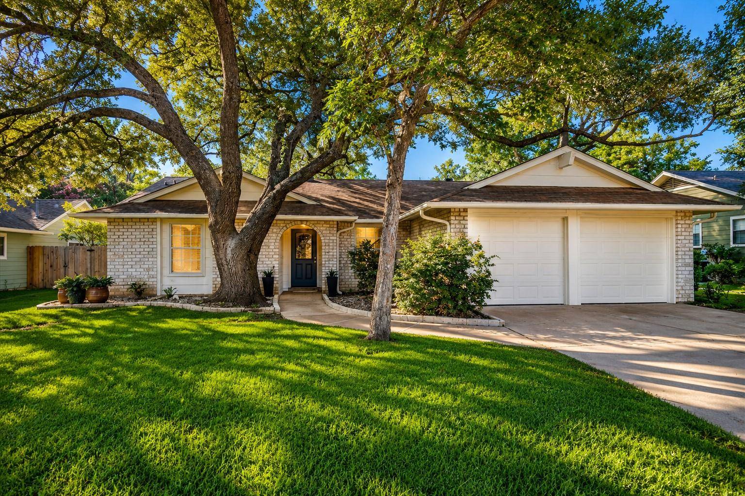 4805 Canyonbend CIR, Austin, TX 78735