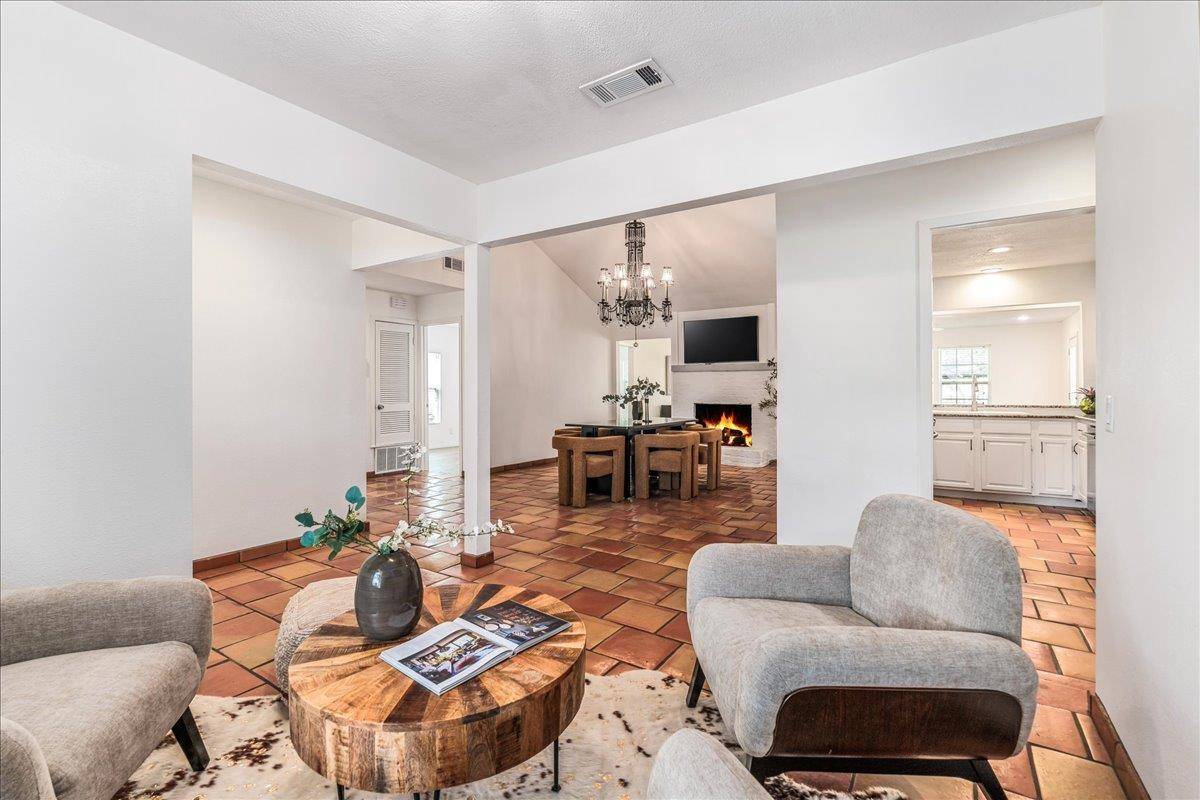4805 Canyonbend CIR, Austin, TX 78735