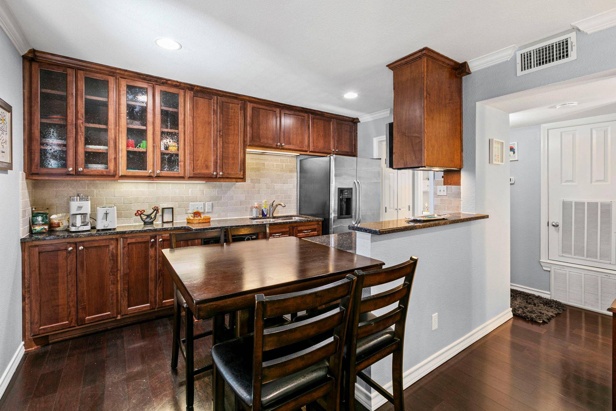 407 E 45th ST #116, Austin, TX 78751