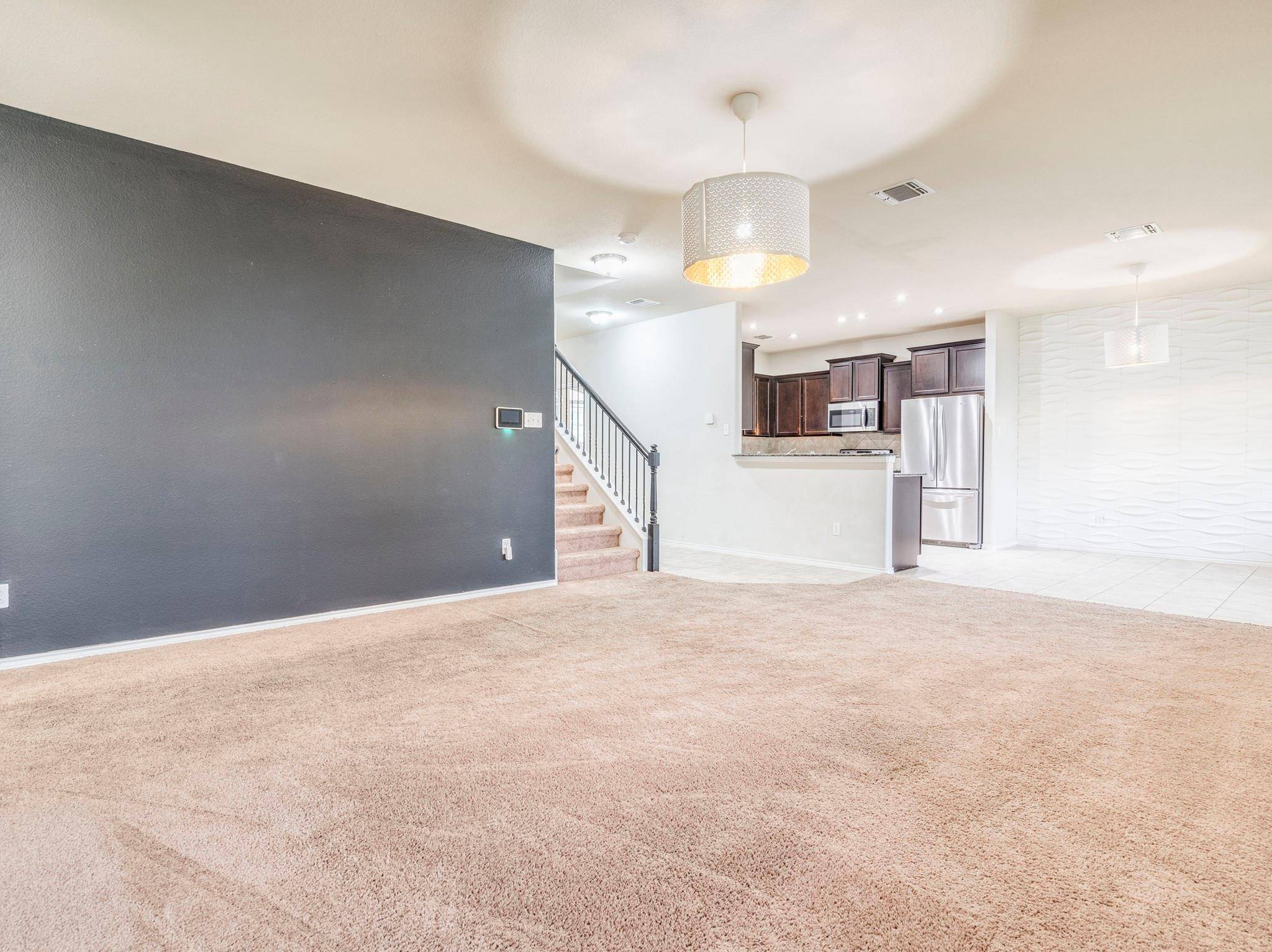 213 Ammonite LN, Jarrell, TX 76537