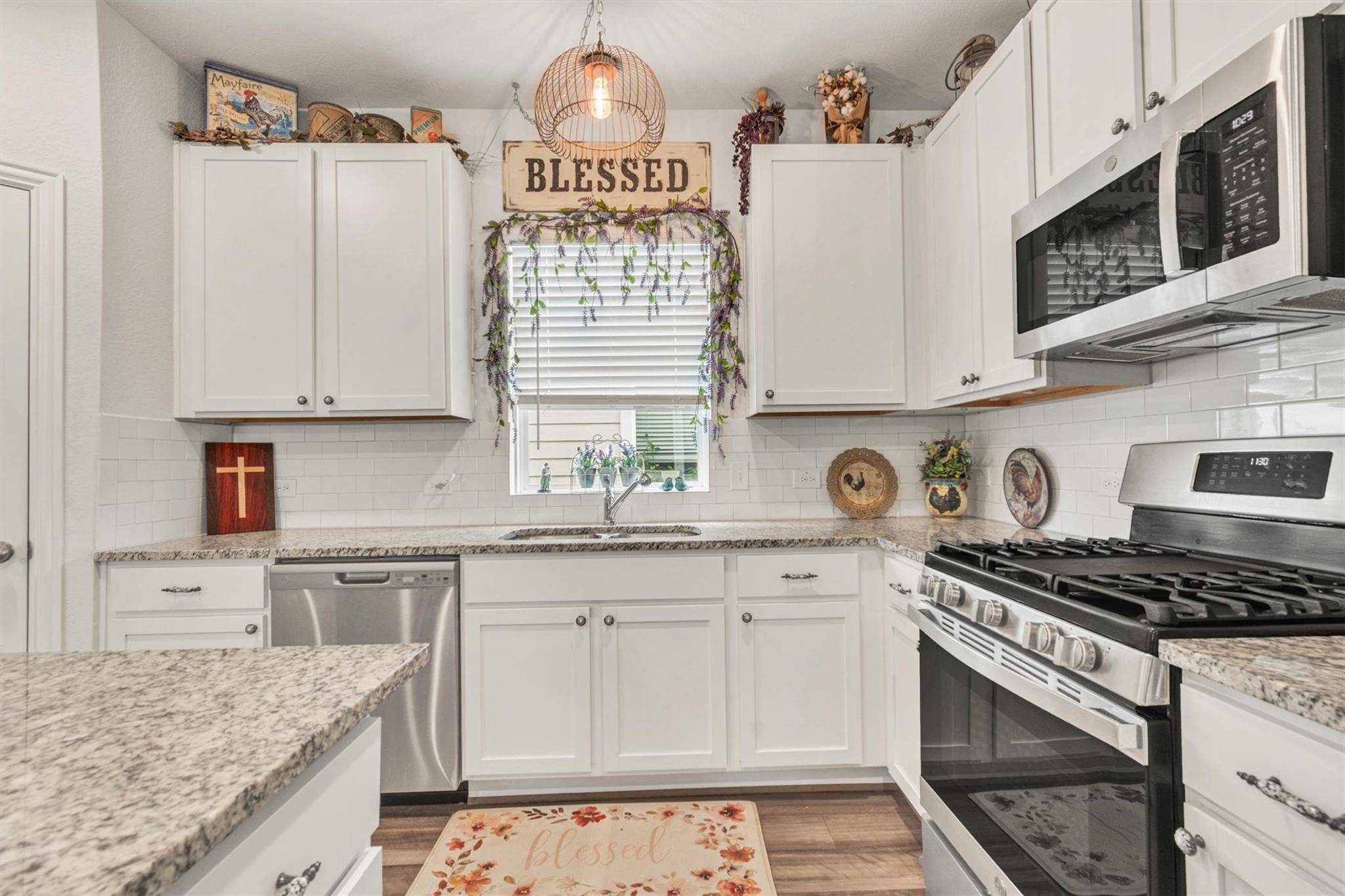 124 Zion DR, Kyle, TX 78640