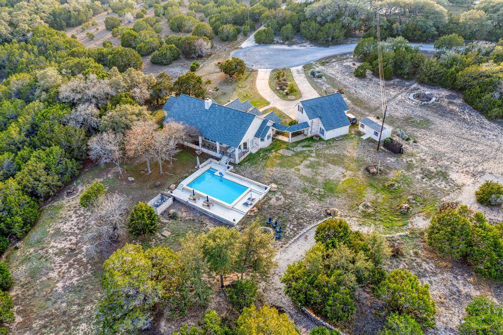401 Roy Creek LN, Dripping Springs, TX 78620