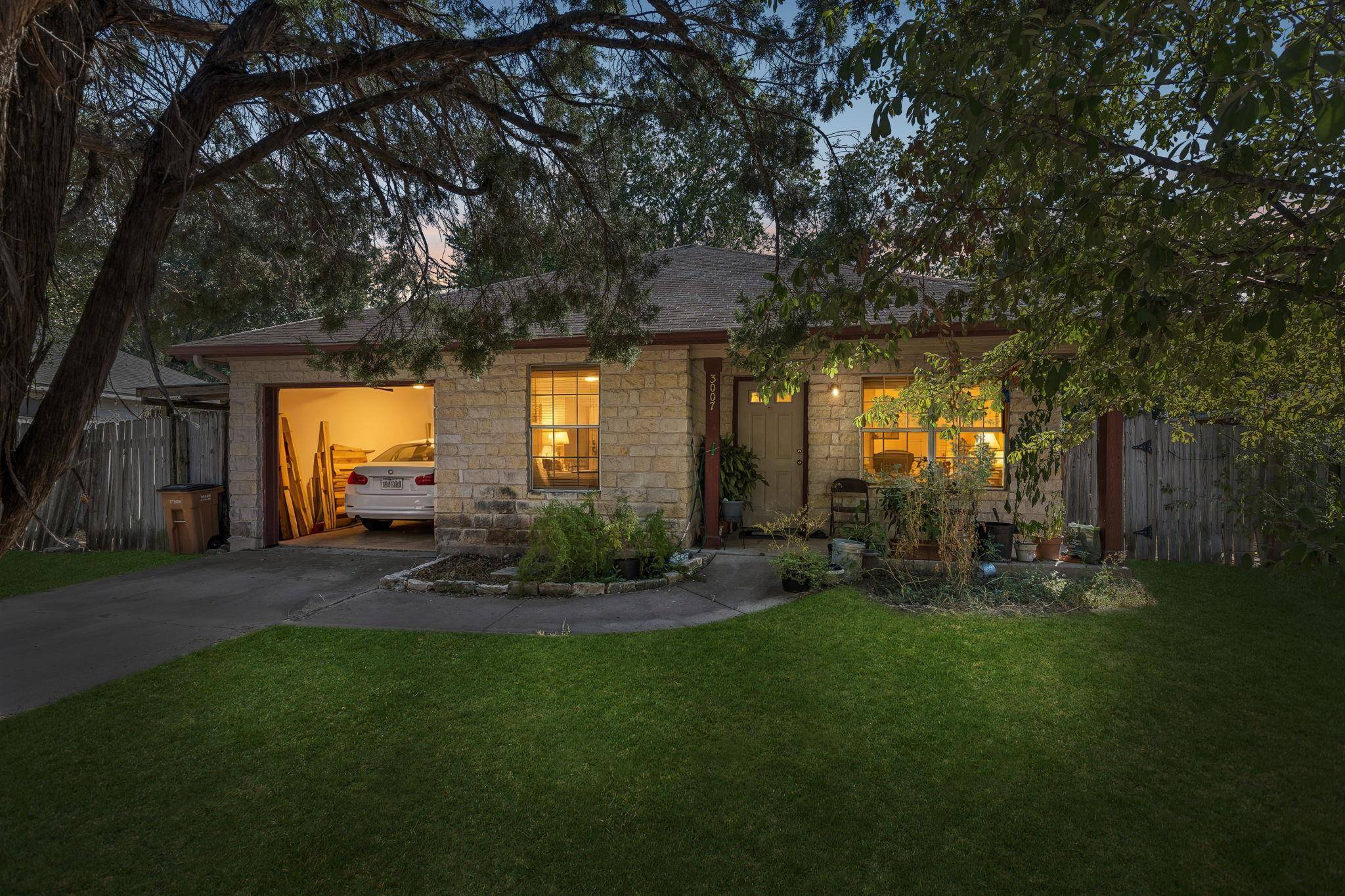 3007 E 4th ST, Austin, TX 78702