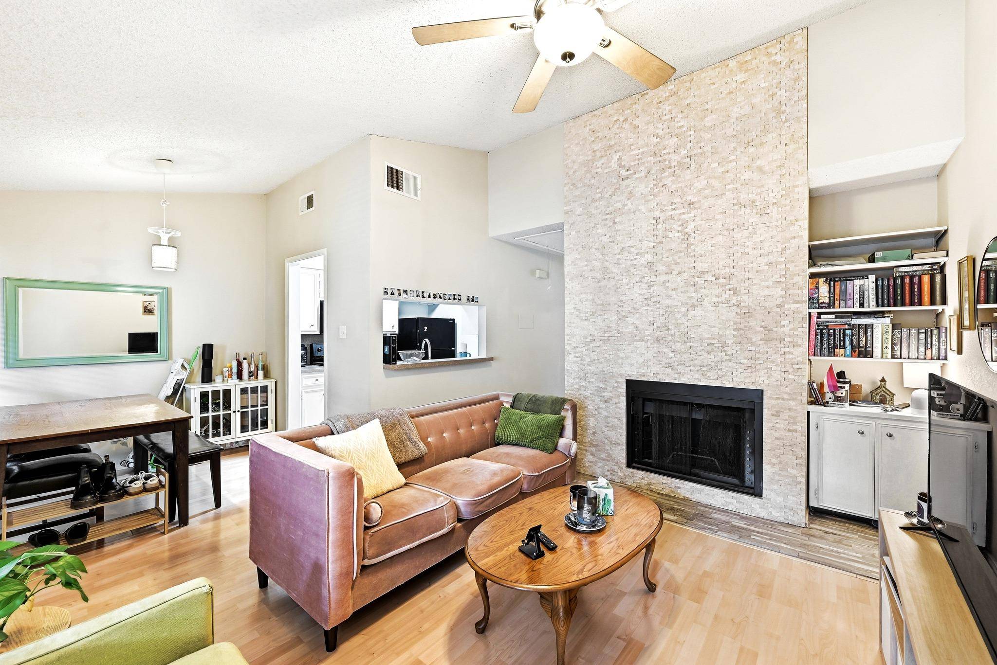 2706 Salado ST #305, Austin, TX 78705