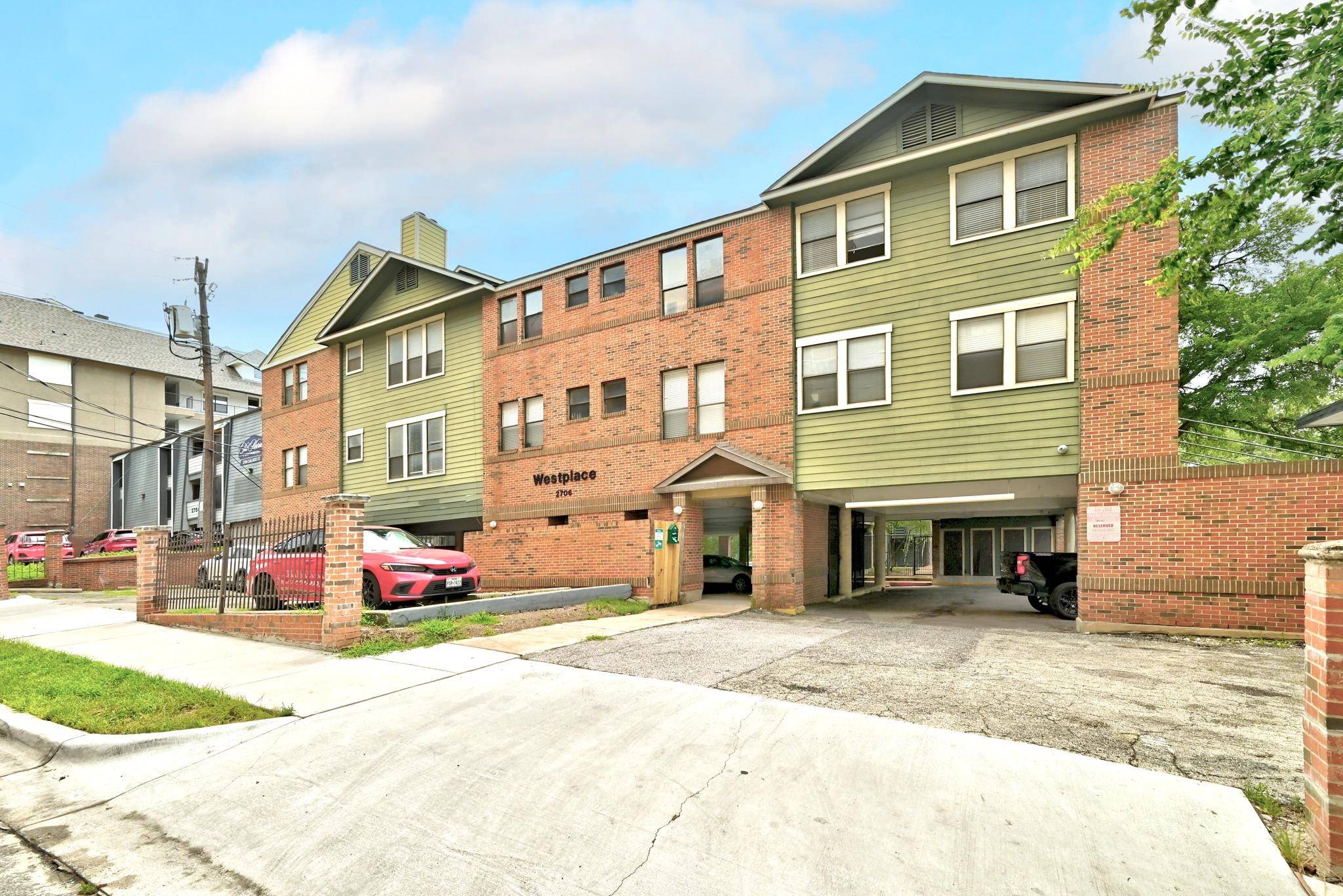 2706 Salado ST #305, Austin, TX 78705