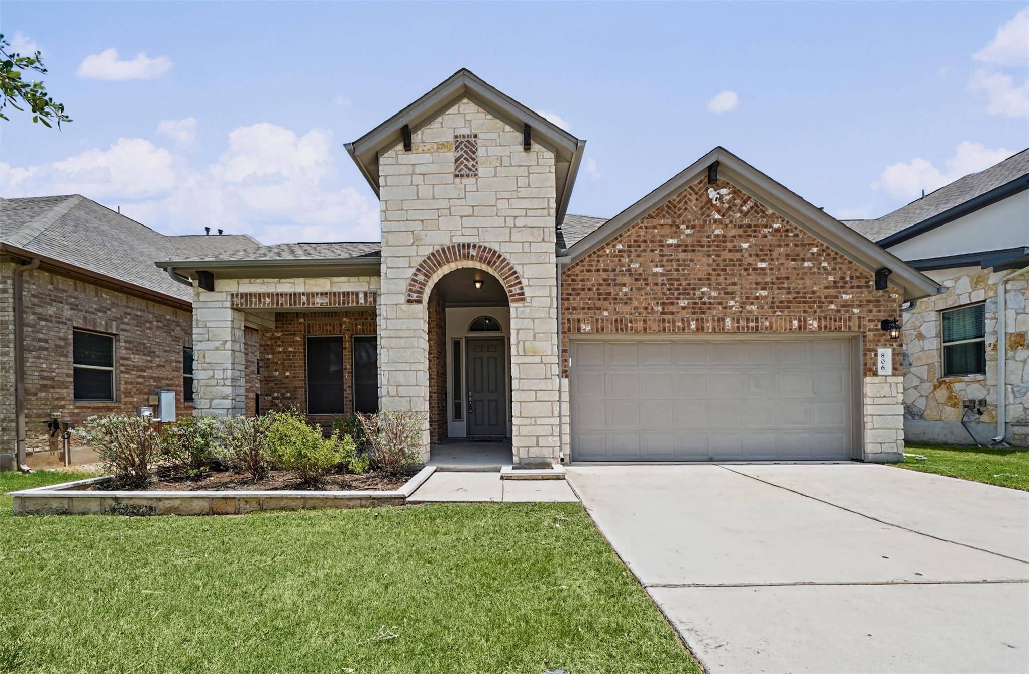 806 Clearwell ST, Cedar Park, TX 78613
