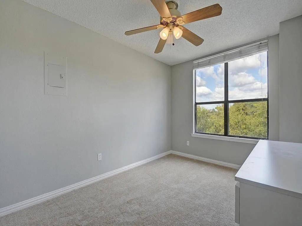 2409 Leon ST #207, Austin, TX 78705