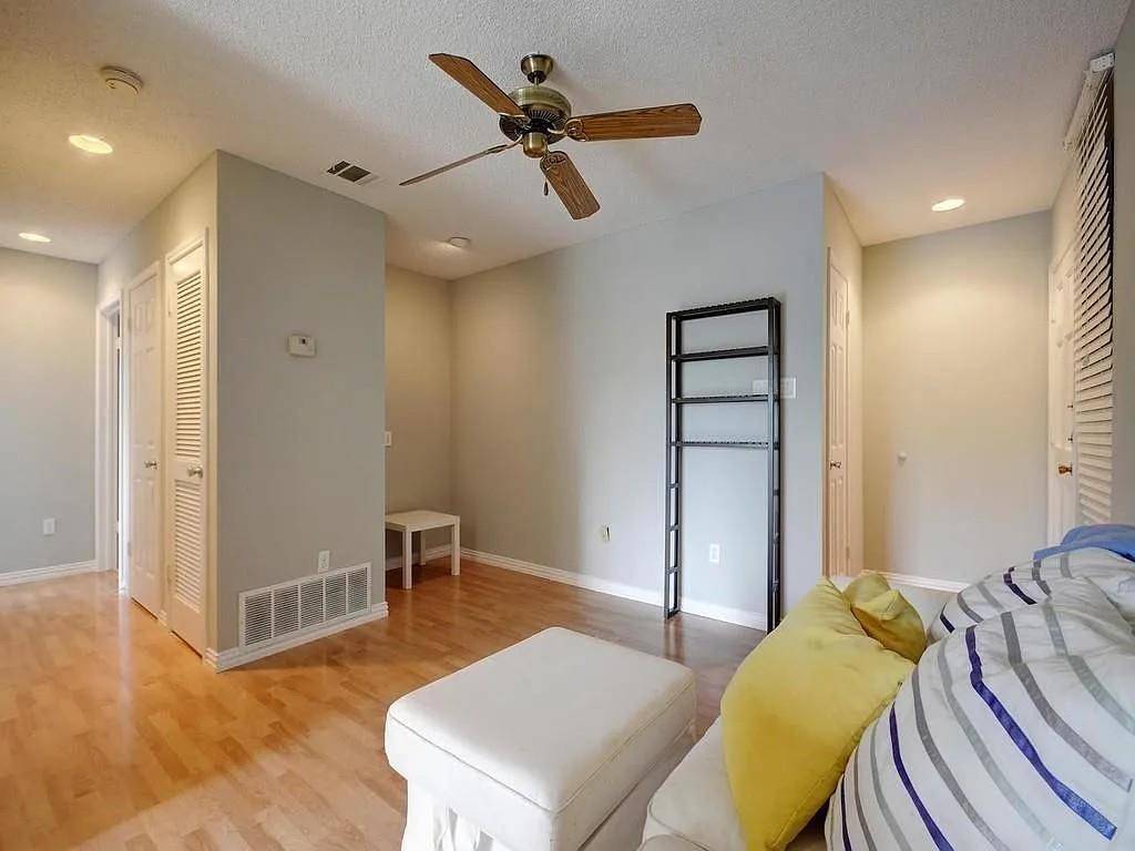 2409 Leon ST #207, Austin, TX 78705