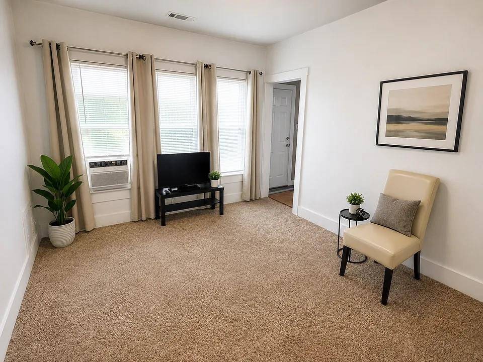 903 E 12th ST, Austin, TX 78702