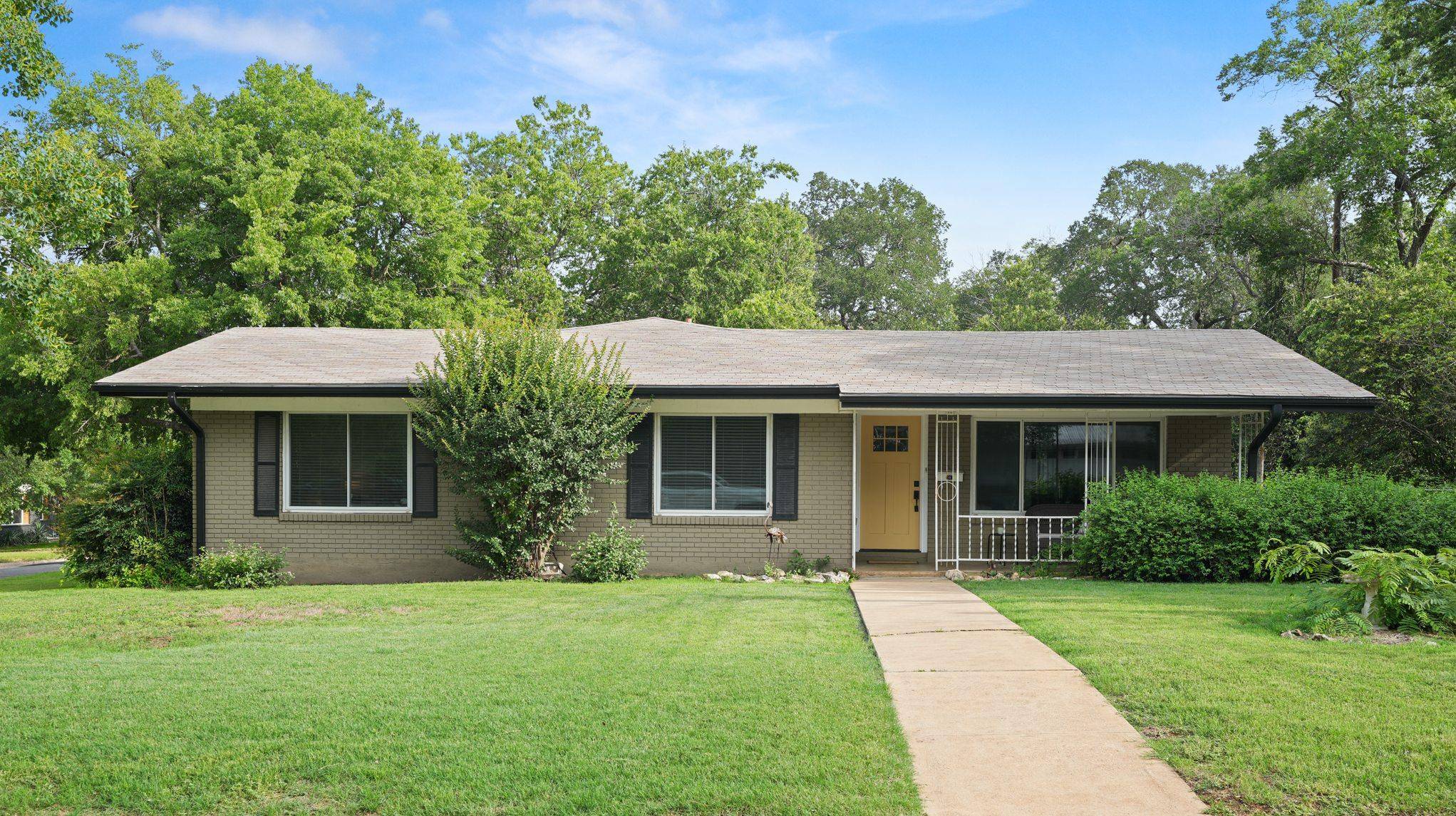 4702 Lasso PATH, Austin, TX 78745