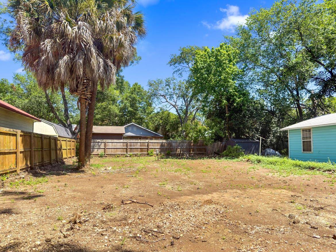 328 Wavell ST, San Marcos, TX 78666