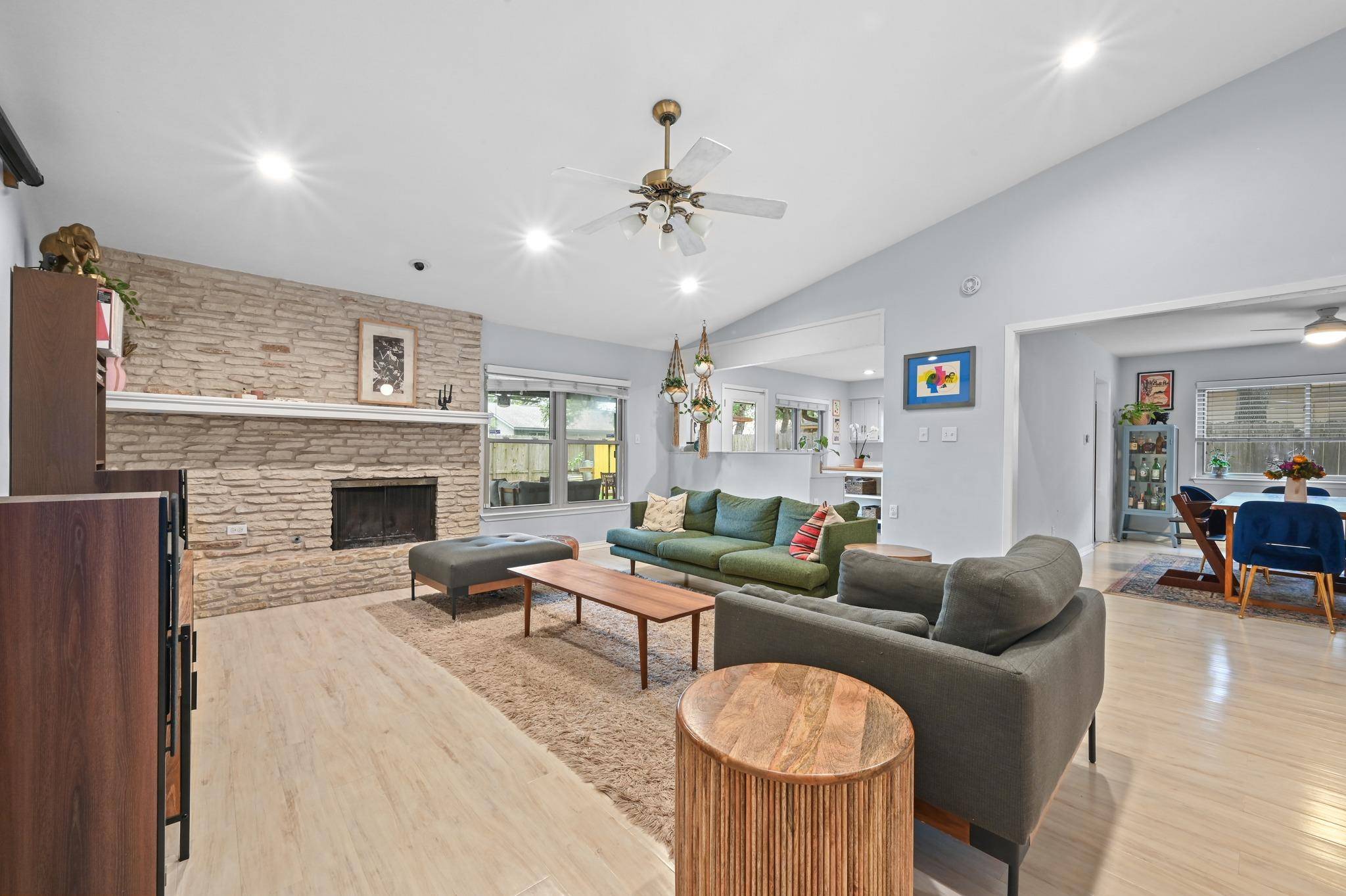 2509 Redleaf LN #A, Austin, TX 78745