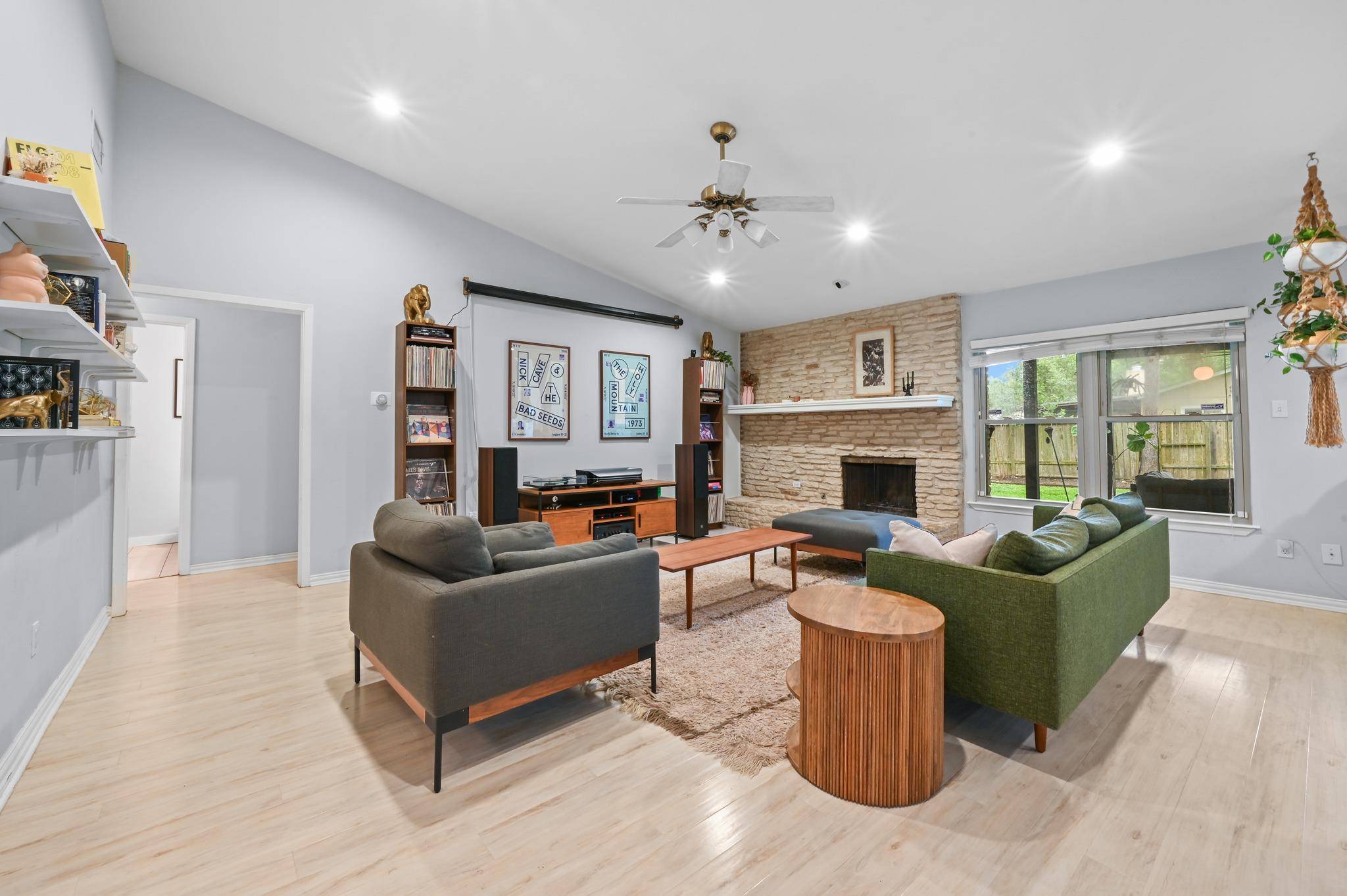 2509 Redleaf LN #A, Austin, TX 78745