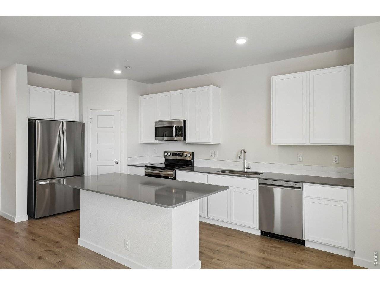 4008 Agnes, Evans, CO 80620