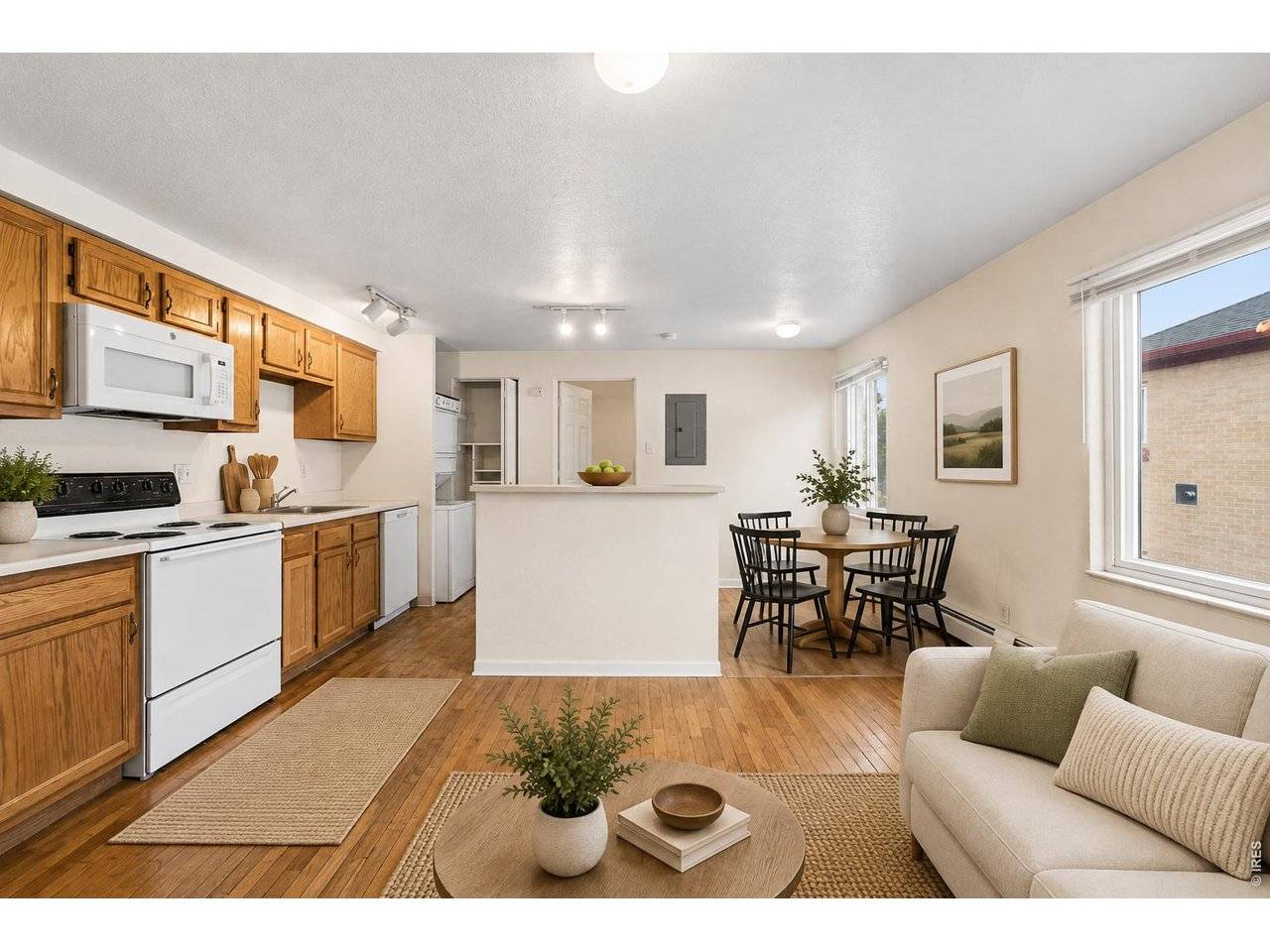 961 16th ##5, Boulder, CO 80302