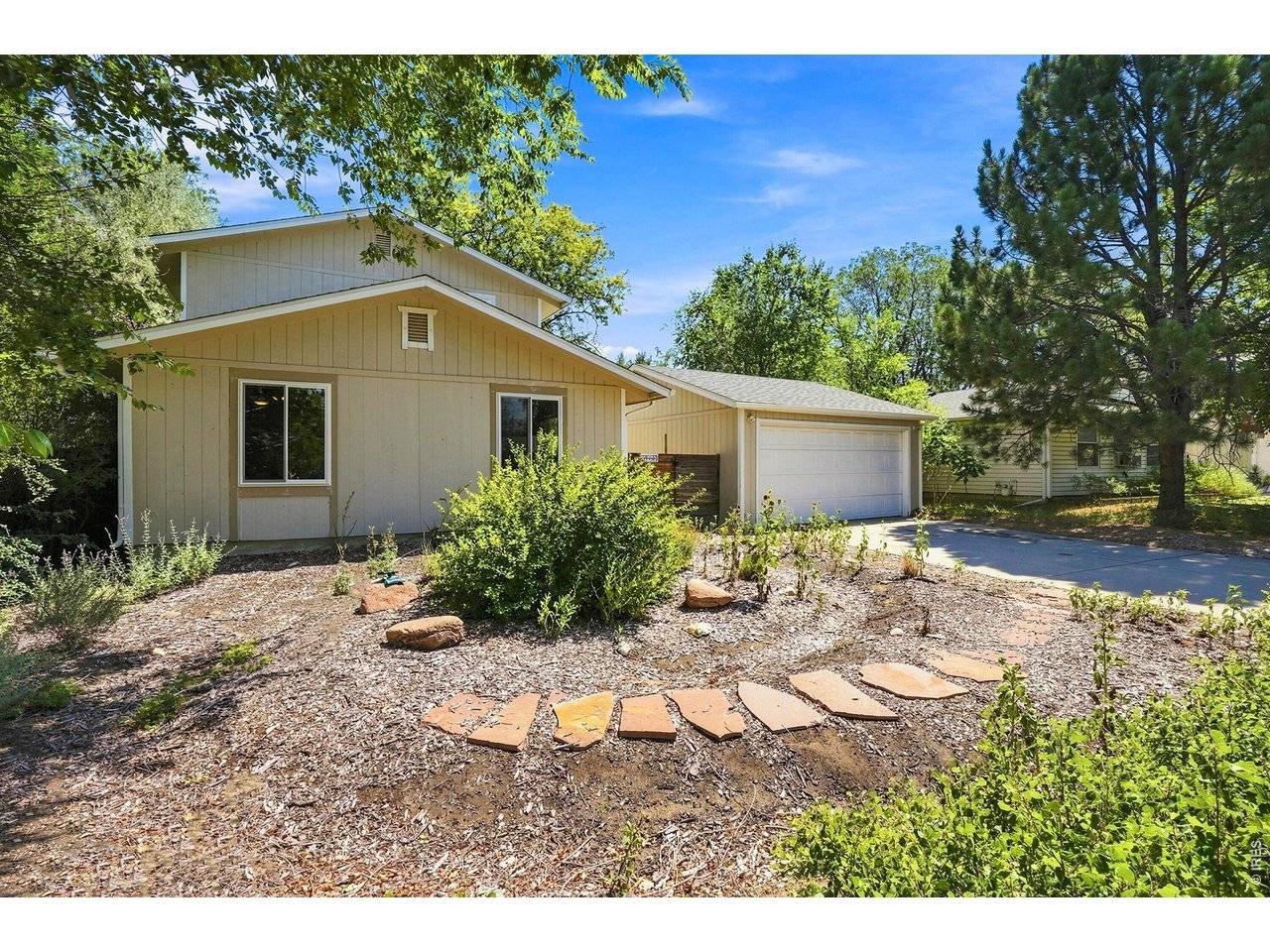 942 Granite, Longmont, CO 80504