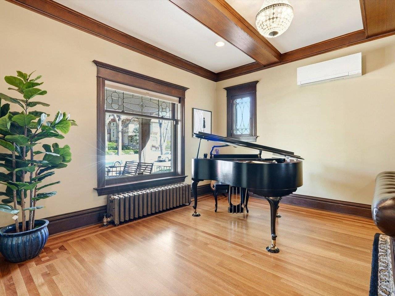 1121 N Humboldt, Denver, CO 80218