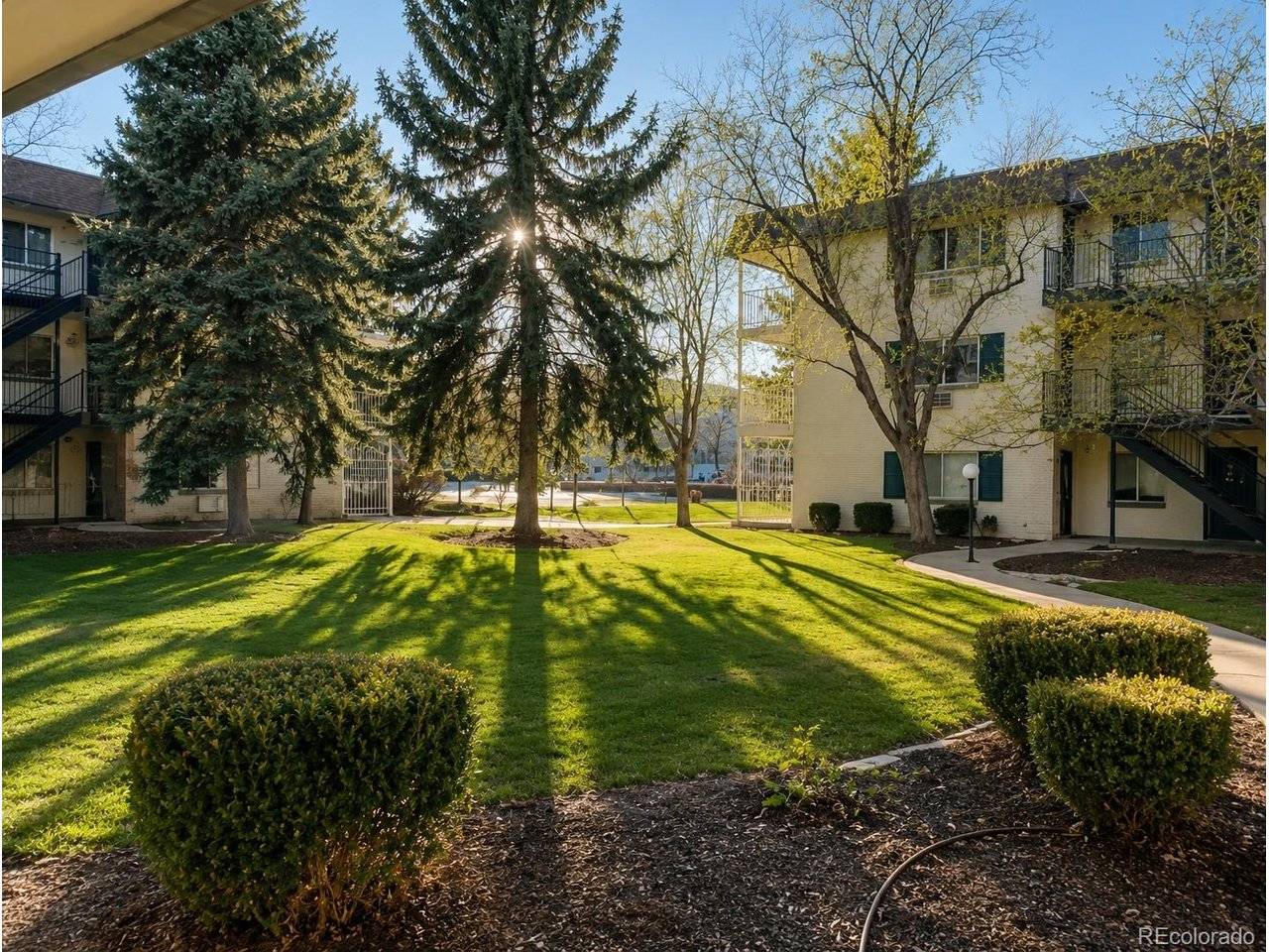 2225 S Jasmine #302, Denver, CO 80222