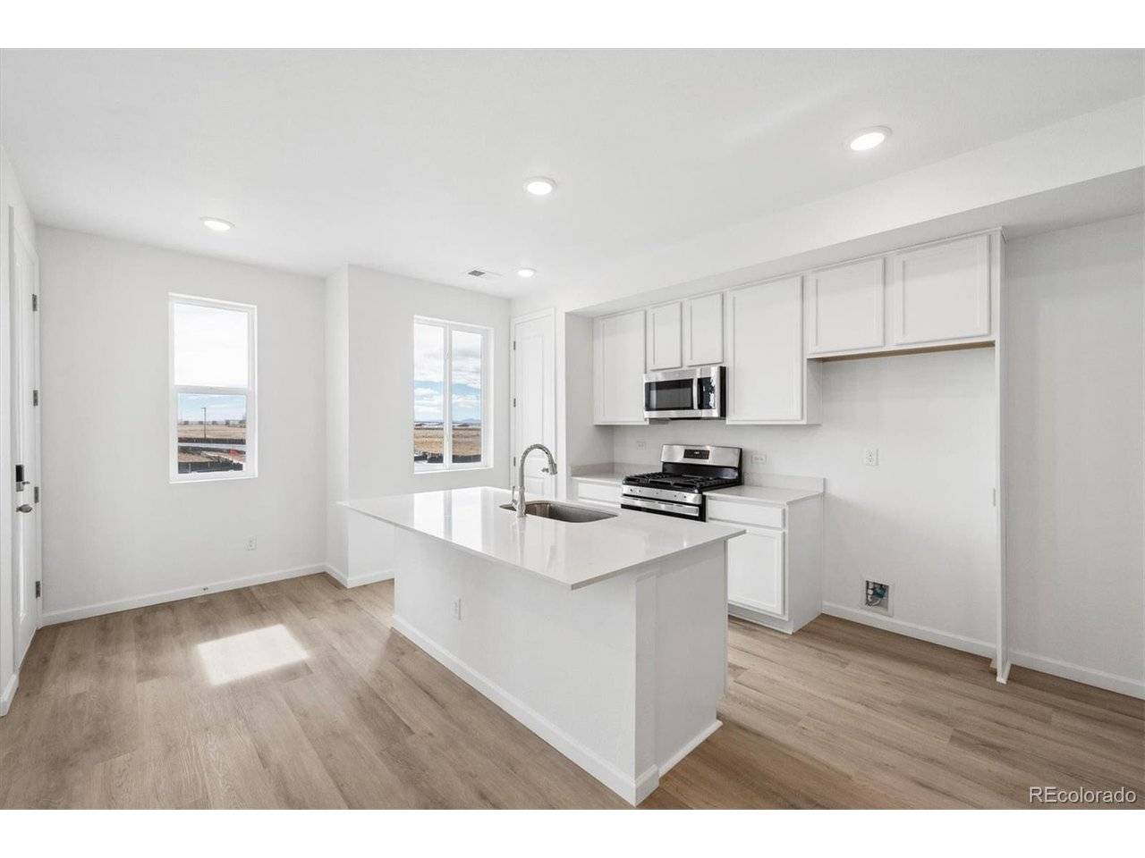 24121 E 30th, Aurora, CO 80019
