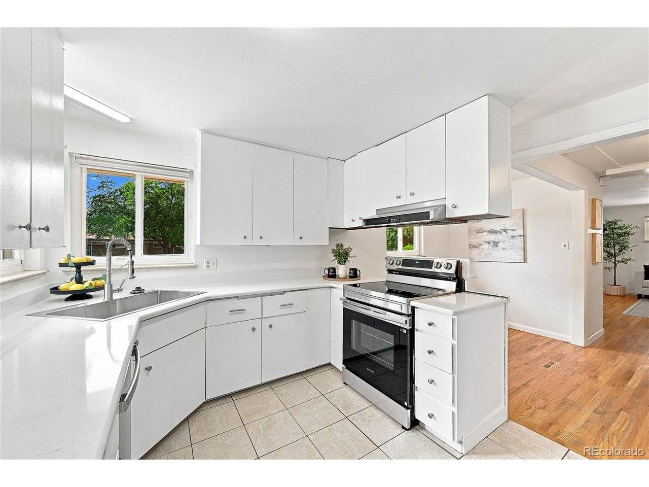 6150 Carr, Arvada, CO 80004