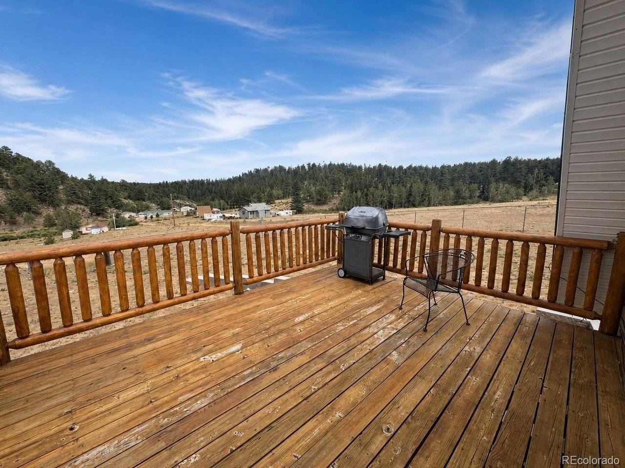 15 Dogie, Florissant, CO 80816