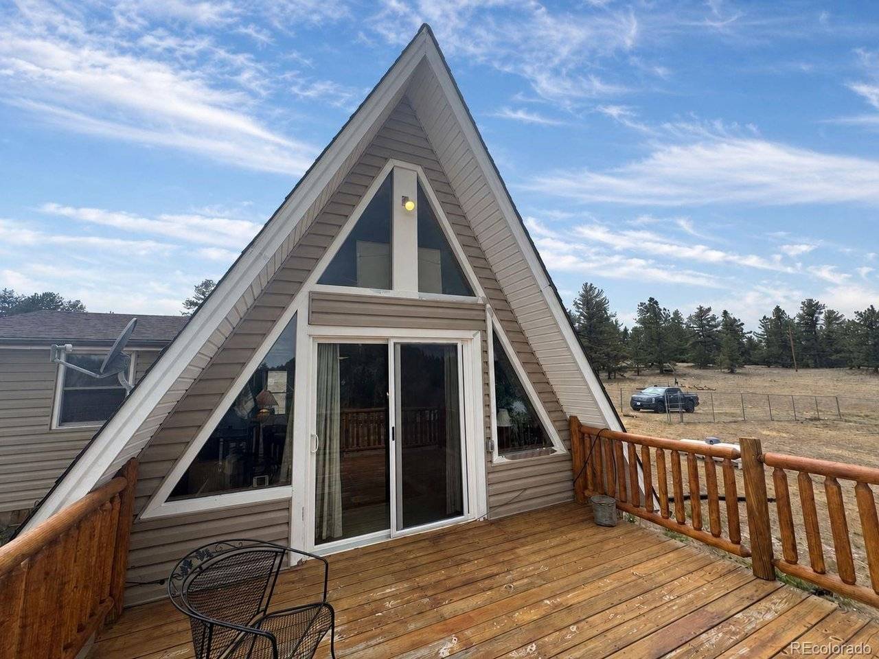 15 Dogie, Florissant, CO 80816