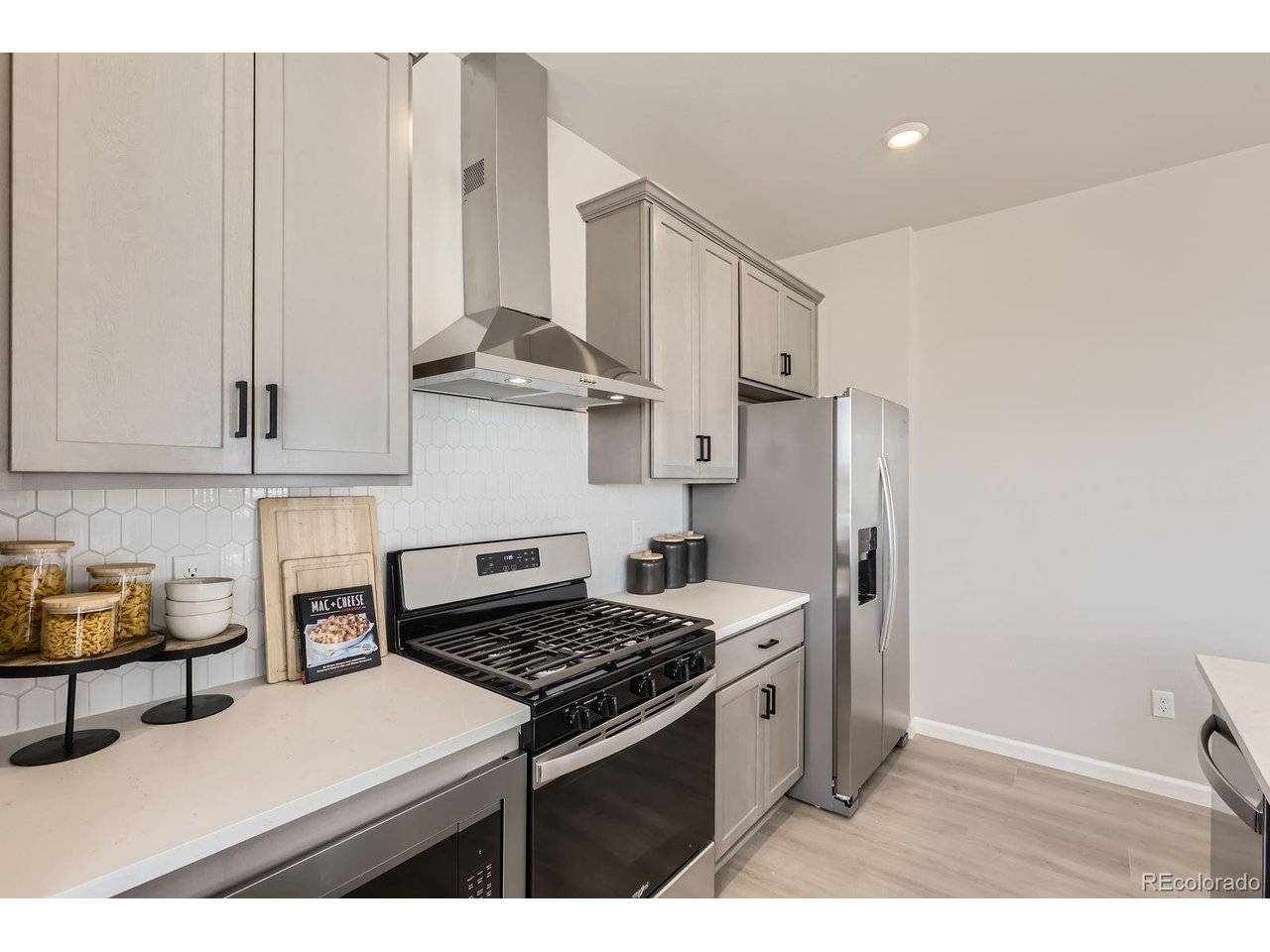 54968 E 28th, Strasburg, CO 80136