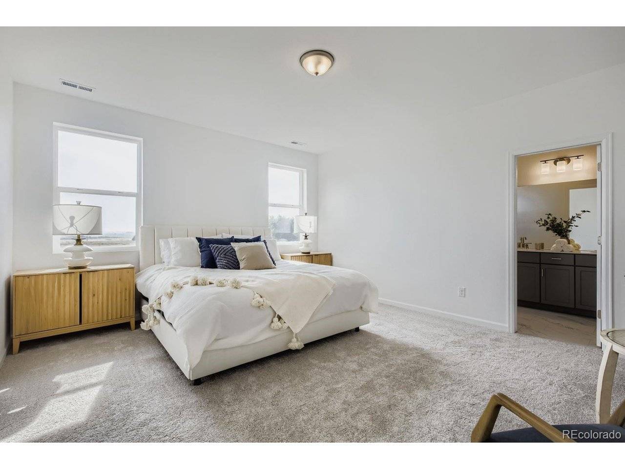 54968 E 28th, Strasburg, CO 80136
