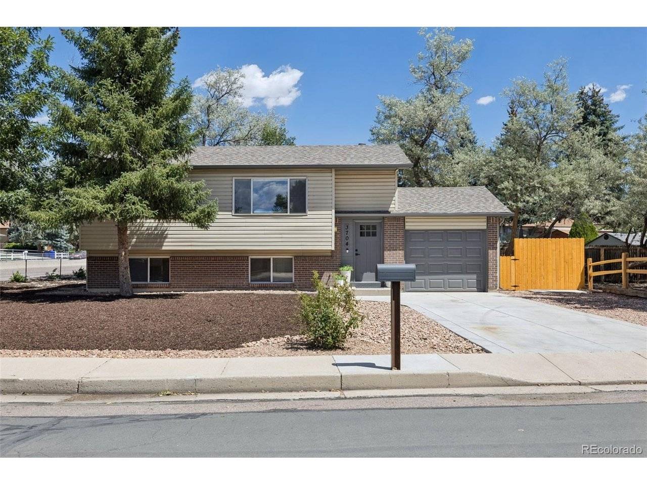 3704 Surrey, Colorado Springs, CO 80918
