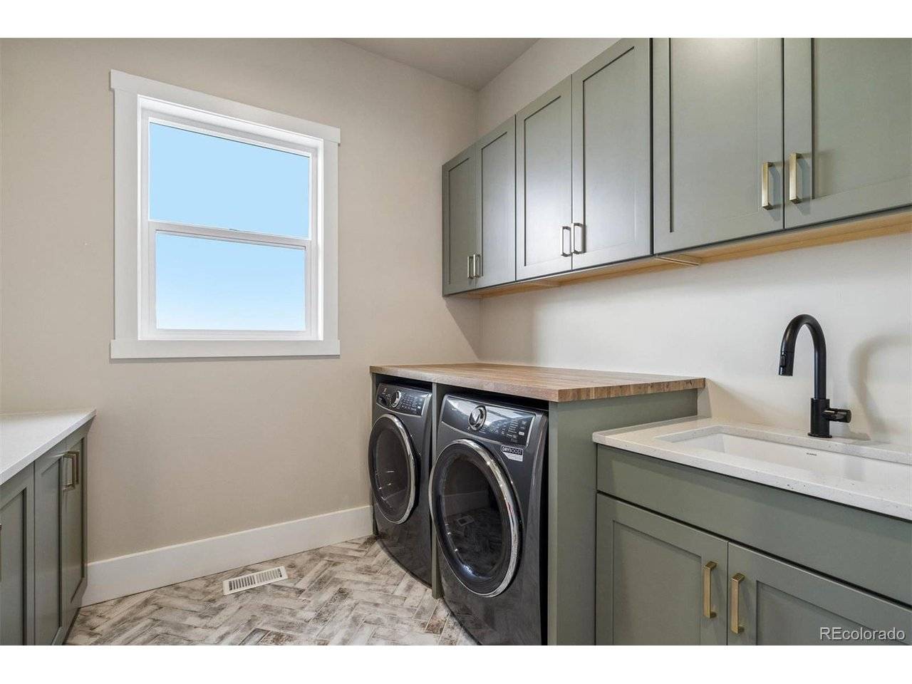 39451 Congress, Elizabeth, CO 80107