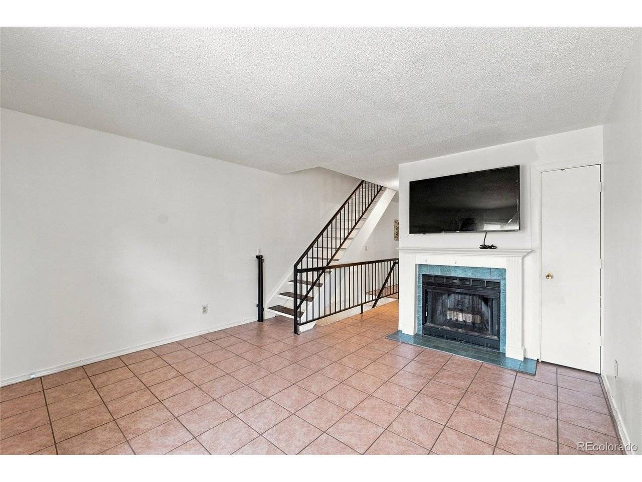 17645 E Loyola #A, Aurora, CO 80013