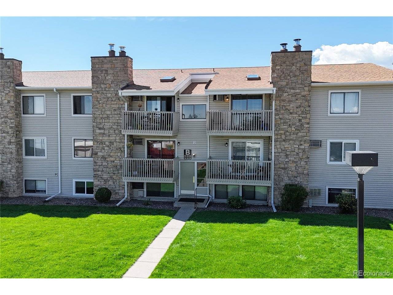381 S Ames #B105, Lakewood, CO 80226