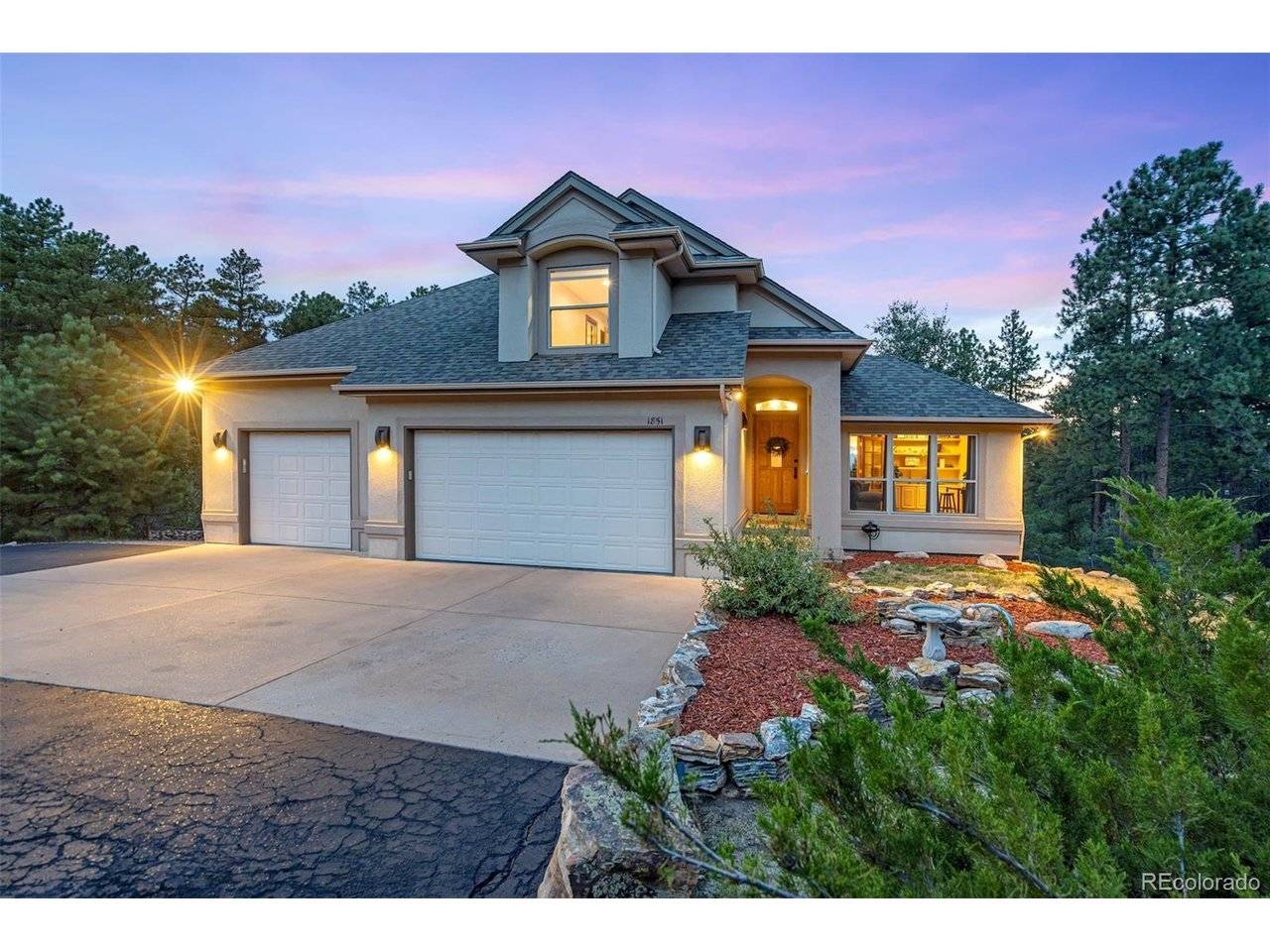 1851 Gore, Larkspur, CO 80118