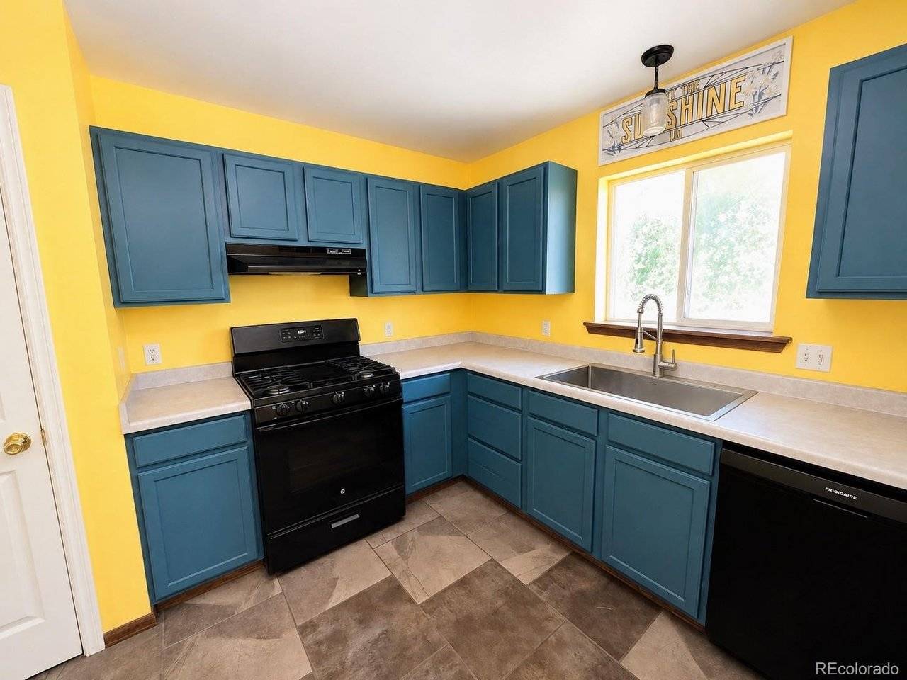 1820 San Juan, Alamosa, CO 81101