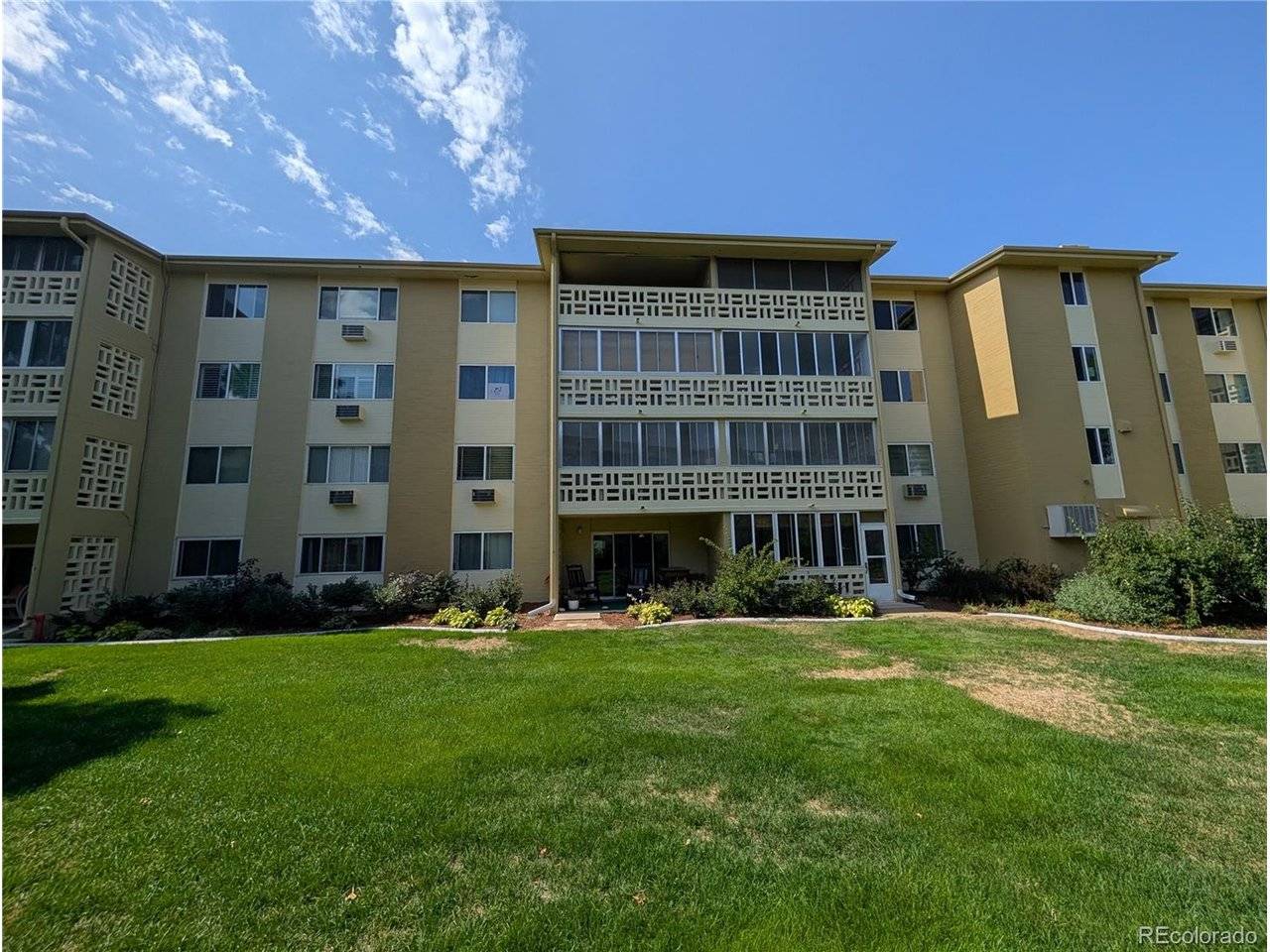 580 S Clinton #9B, Denver, CO 80247