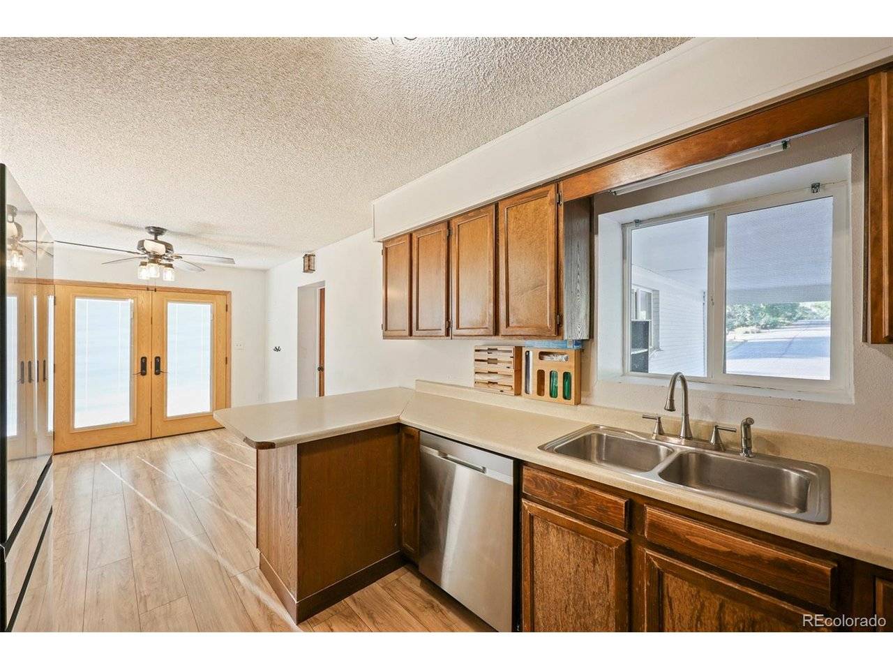 9275 W 8th, Lakewood, CO 80215
