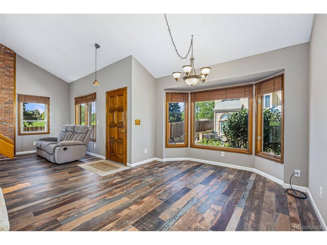 7705 S Cove, Littleton, CO 80122