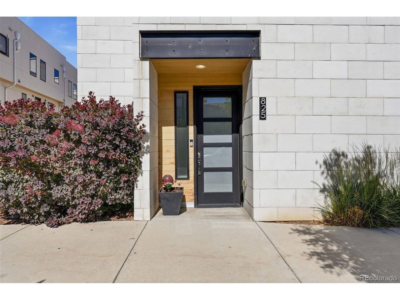 825 Bellaire, Denver, CO 80220
