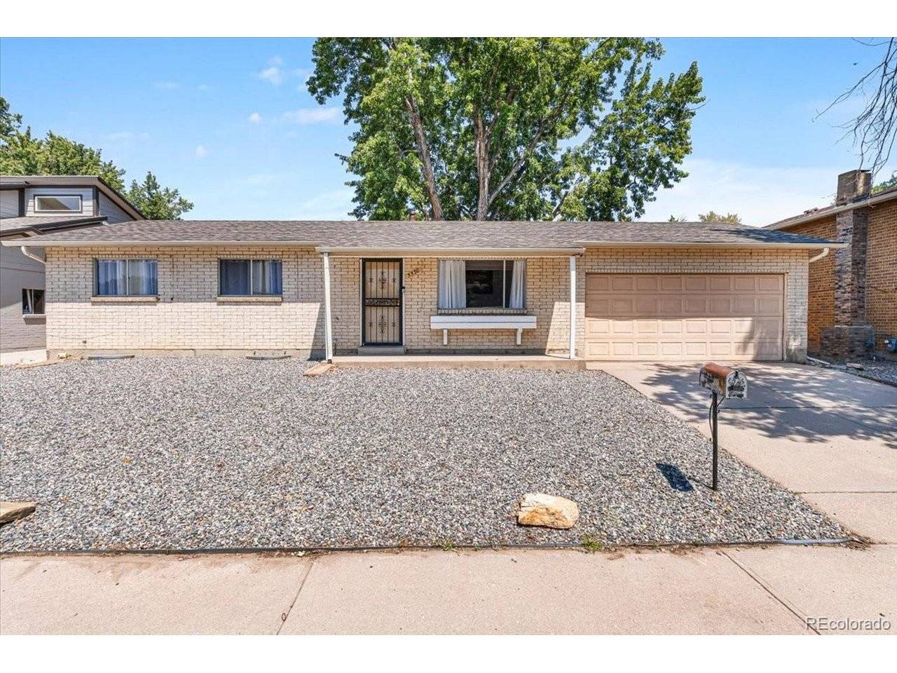 5530 Crystal, Denver, CO 80239