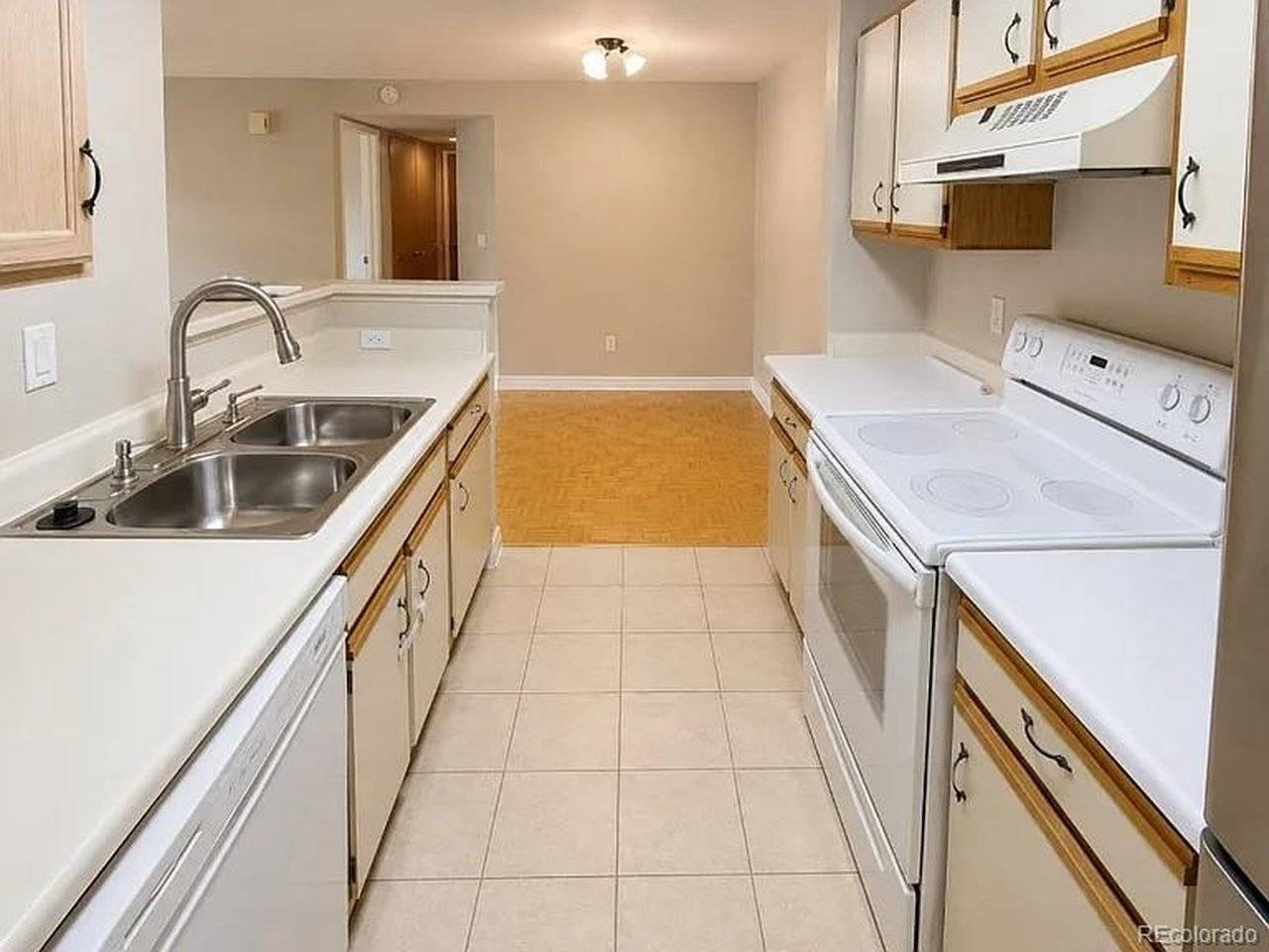 9510 E Florida #1052, Denver, CO 80247