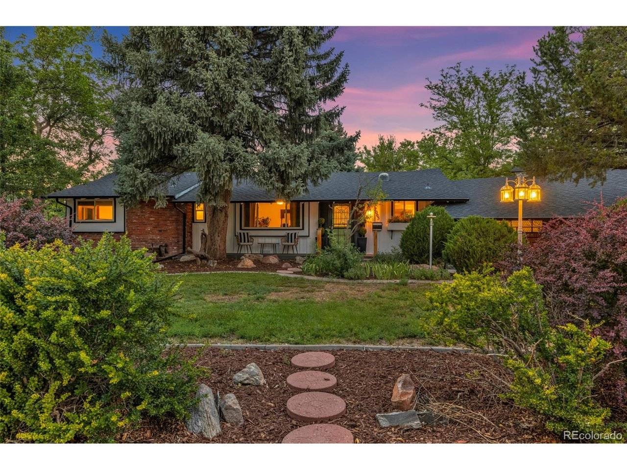 2005 W Davies, Littleton, CO 80120